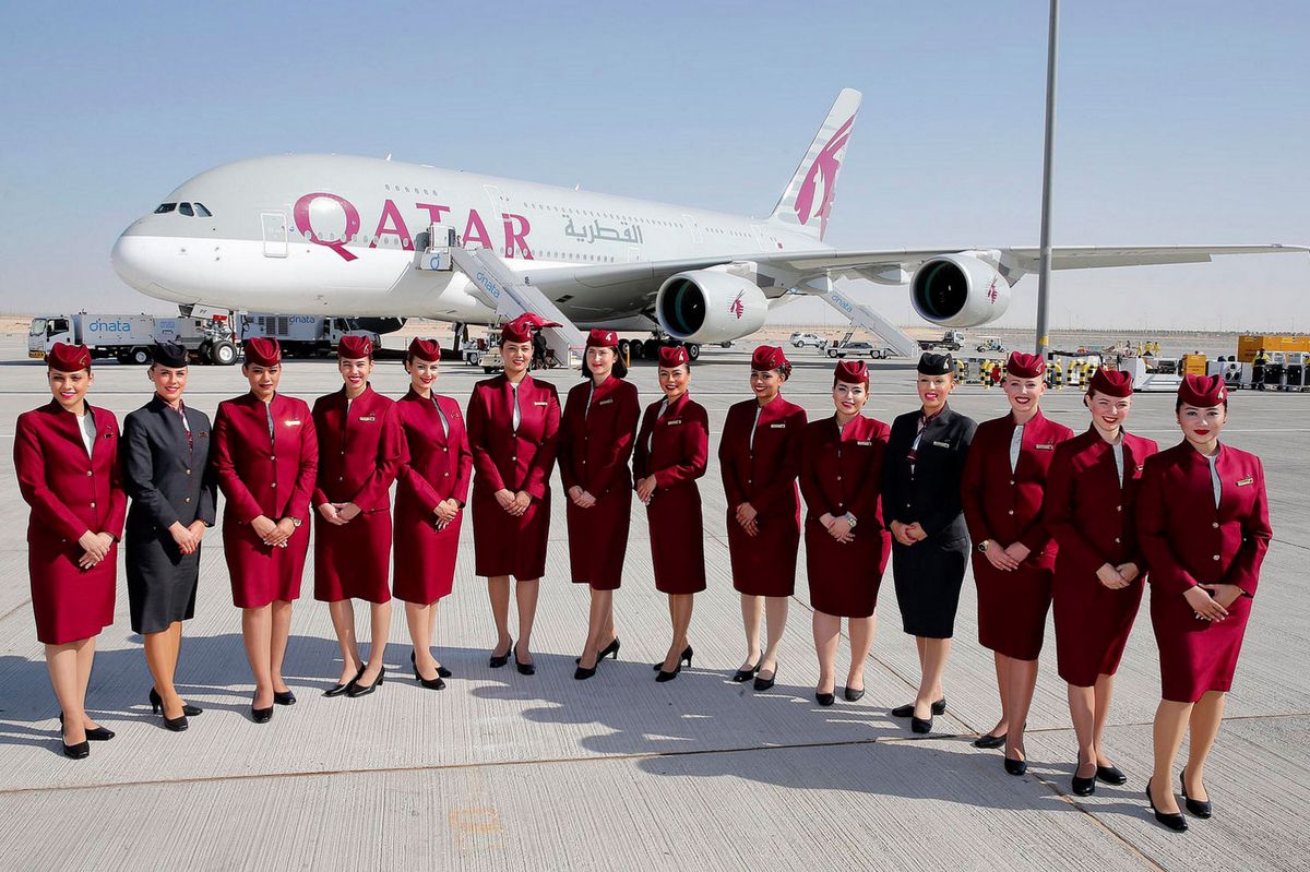 خدمه‌ی پروازی قطر