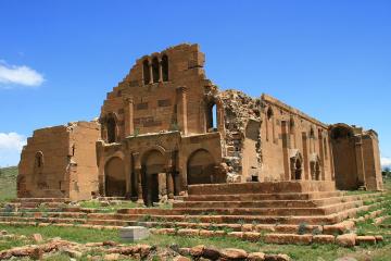 کلیسای جامع Yererouk در ارمنستان