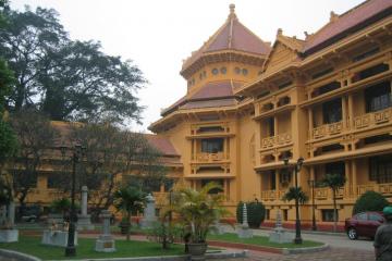 موزه ملی تاریخ ویتنام در هانوی